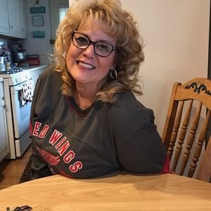Meet your Posher, Leslie